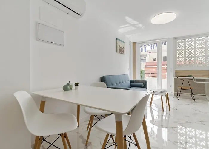 Apartament Cozy *